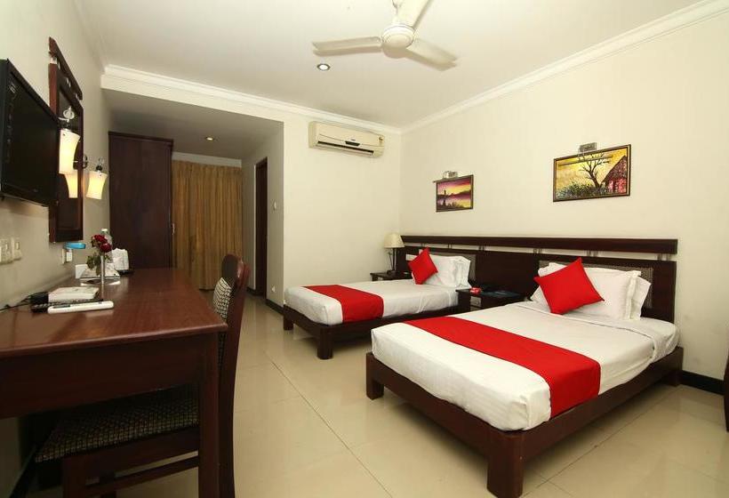 Hotel Kadambari Regency 13