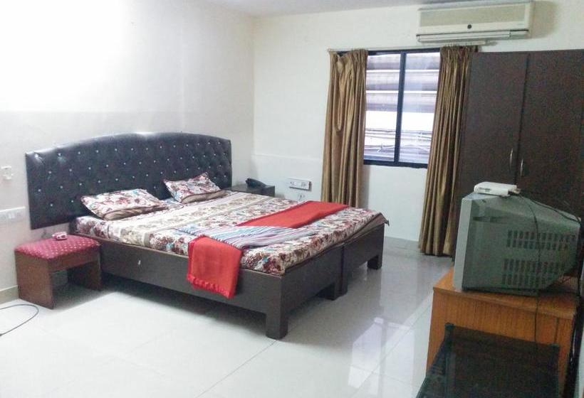 Hotel Flamingo Rooms 1