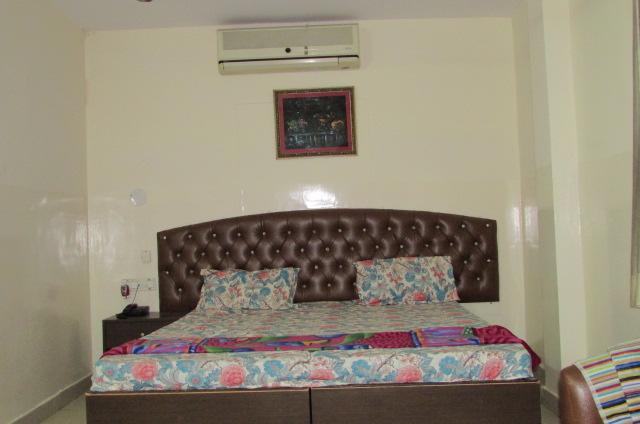 Hotel Flamingo Rooms 11