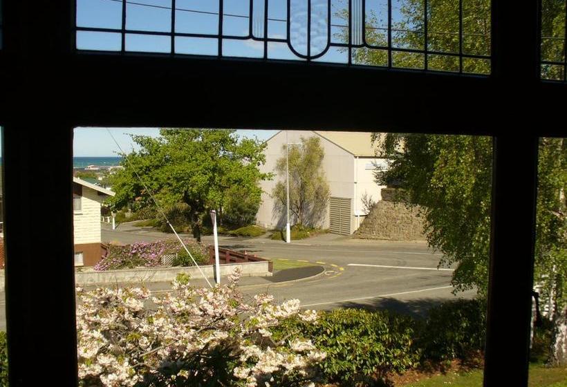 Oasis On Orwell Bed And Breakfast 11