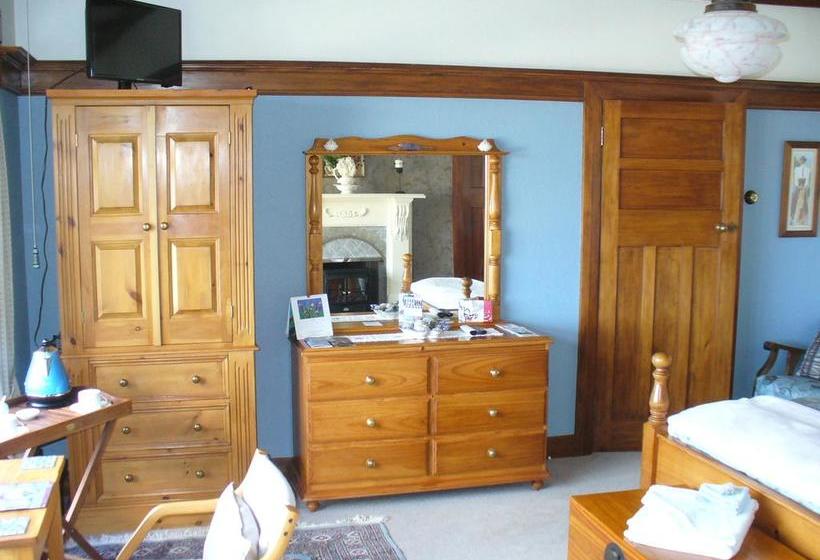 Oasis On Orwell Bed And Breakfast 12