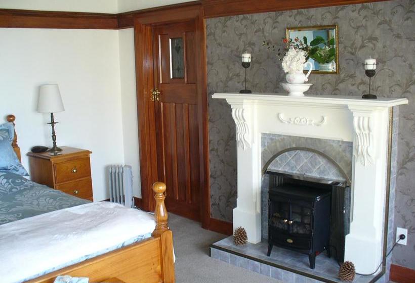 Oasis On Orwell Bed And Breakfast 13