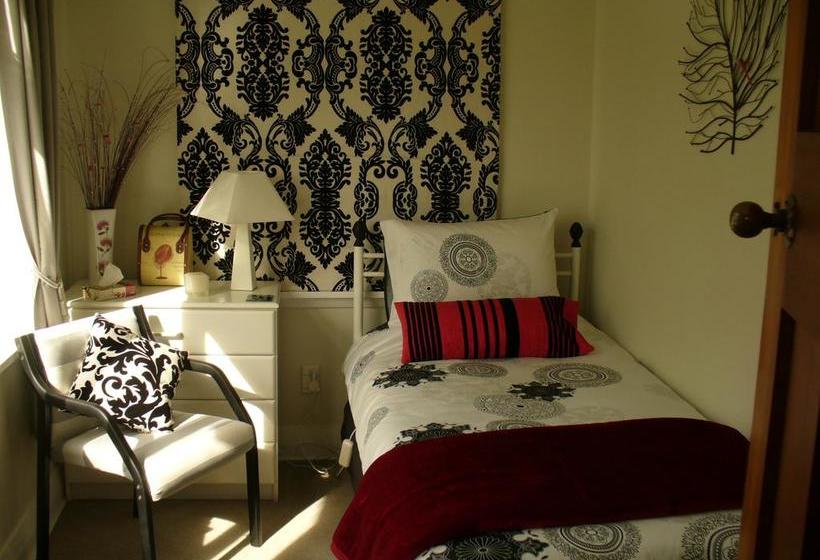 Oasis On Orwell Bed And Breakfast 8