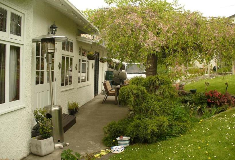 Oasis On Orwell Bed And Breakfast 9