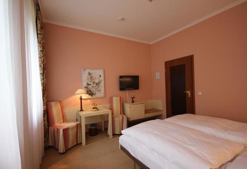 Hotel Rosengarten 16