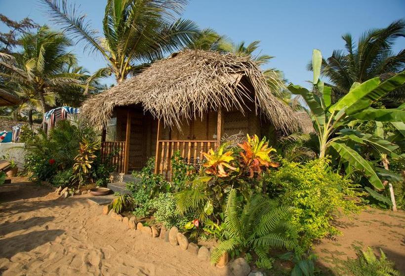 Resort Agonda Cottages 12