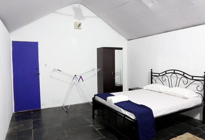 Resort Agonda Cottages 3