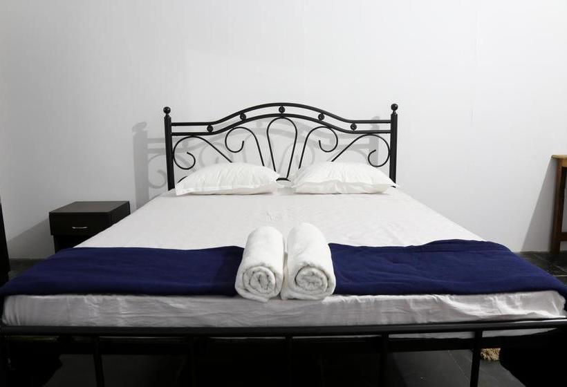 Resort Agonda Cottages 9