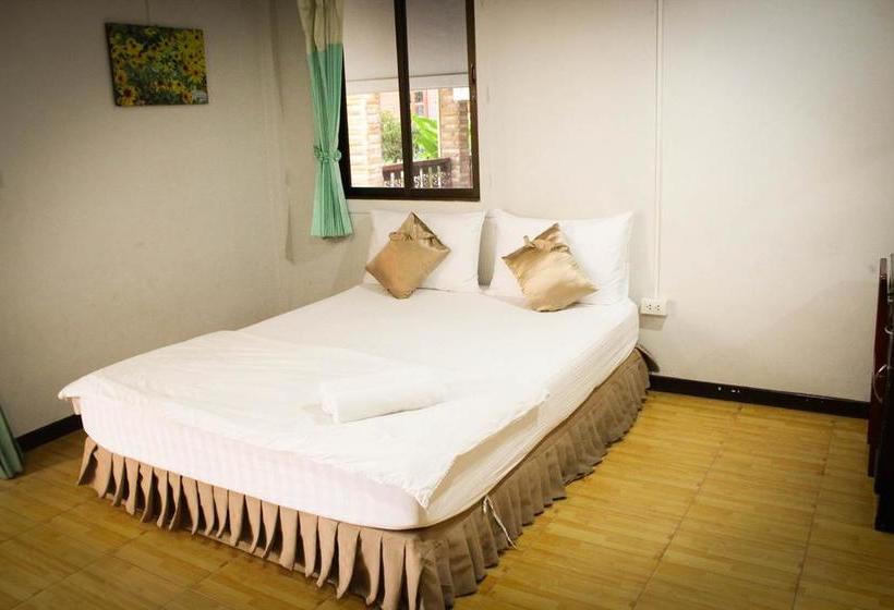 Rainbow House Resort 10