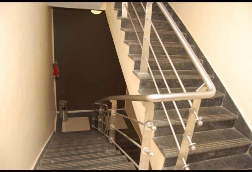 Hotel Nishijeet Palace 1