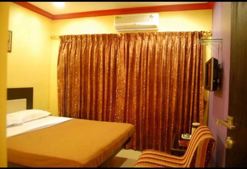 Hotel Nishijeet Palace 5