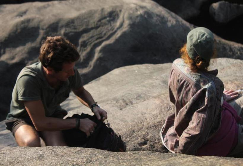 Bed and Breakfast Happylife Zostels Munnar 4