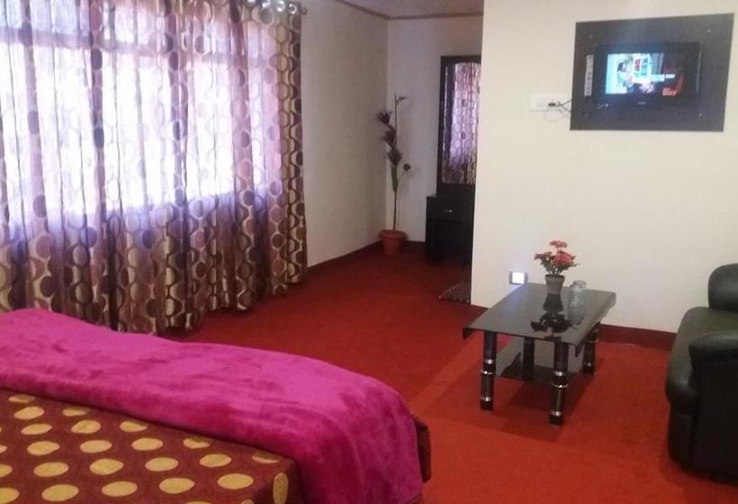 Hotel Vels Court Residency 5