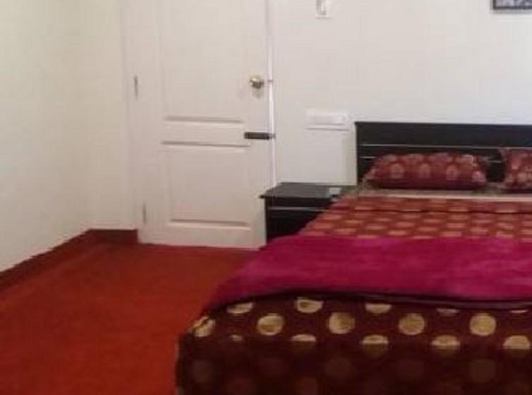 Hotel Vels Court Residency 7