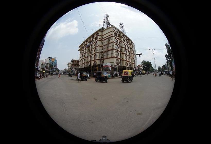 Hotel Iroomz Shanbhag Towers International 2