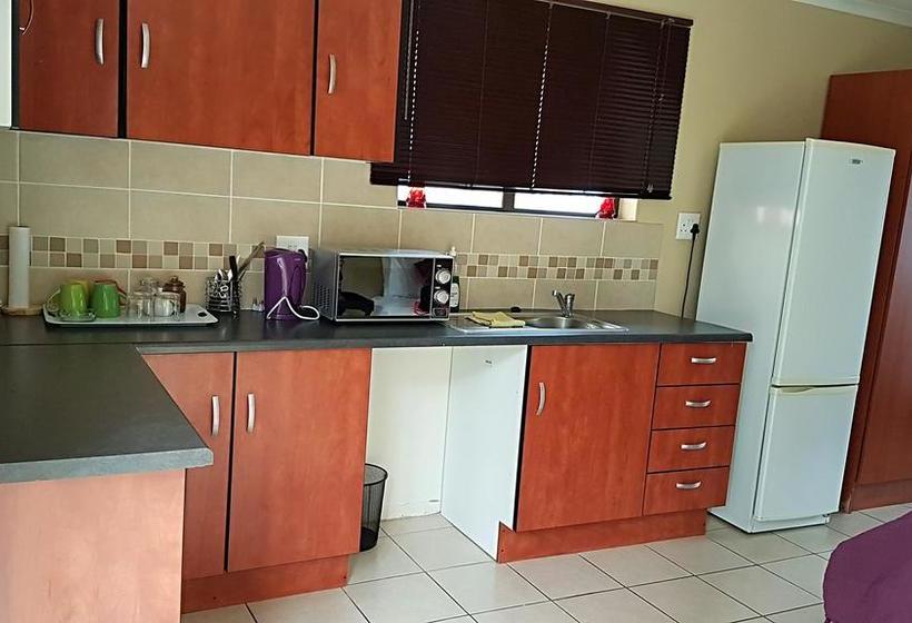 Hostel Mikasa Sukasa Backpackers 10