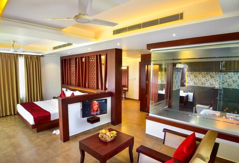 Resort Lake Canopy 11