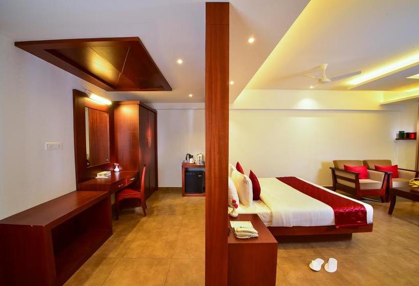 Resort Lake Canopy 12