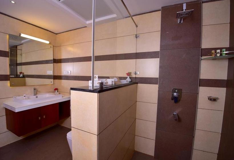 Resort Lake Canopy 2