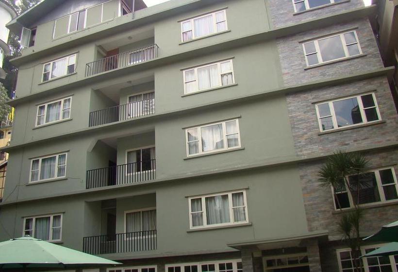 Hotel The Oak Ridge Retreat