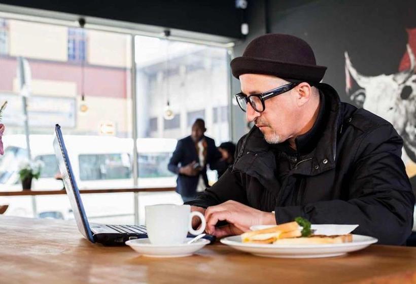 Hostel Urban Backpackers 1