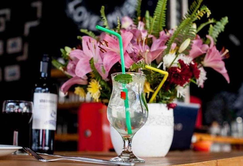 Hostel Urban Backpackers 3