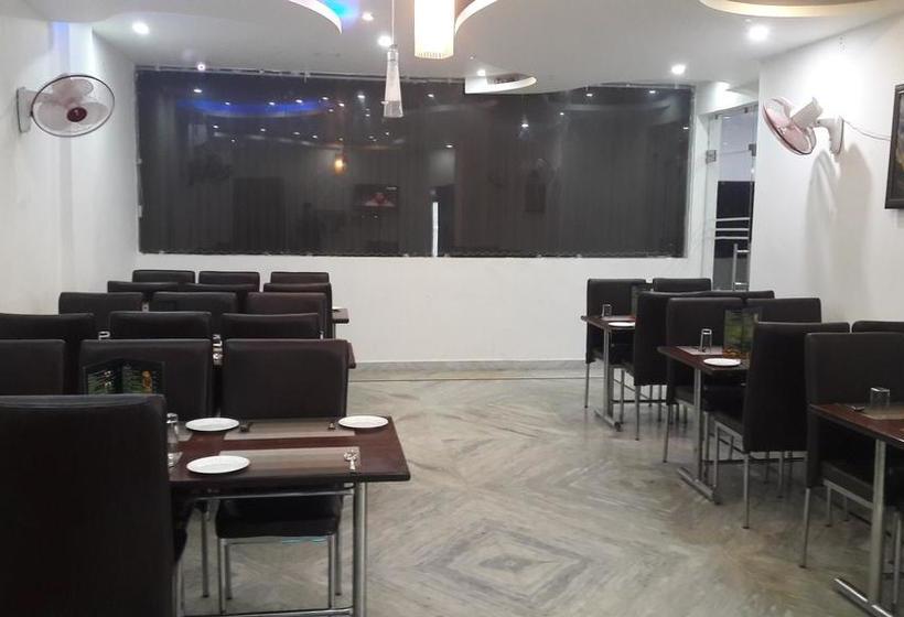 Hotel Lords Highway Inn 7