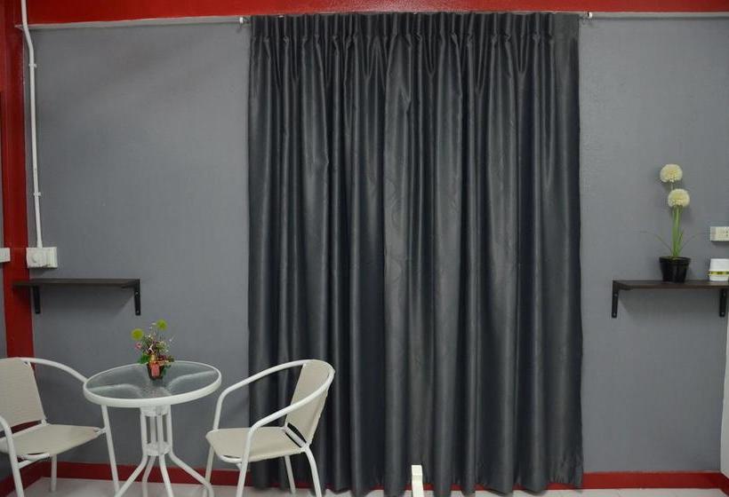 Hostel Funky Crab 14