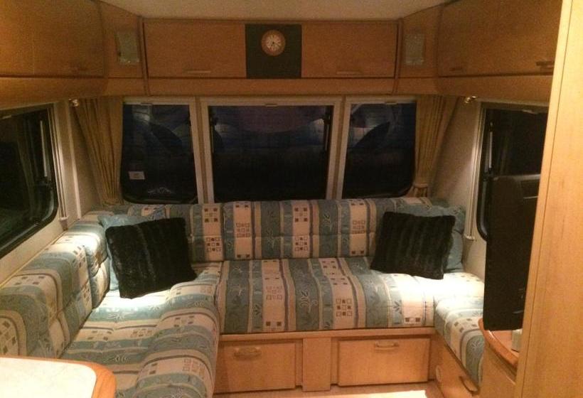 Bed and Breakfast Deluxe Caravan South Island