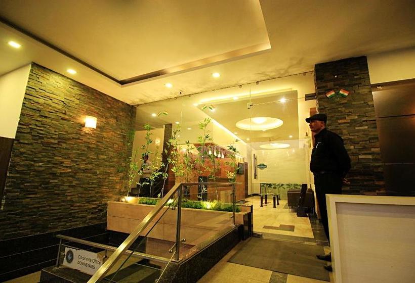 Hotel Inderlok Ananta 1