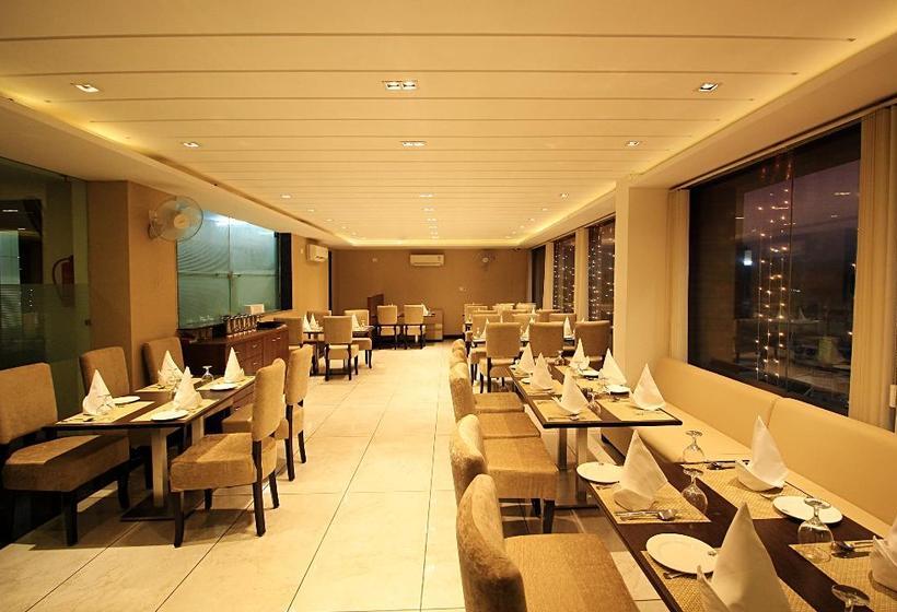 Hotel Inderlok Ananta 14