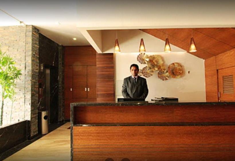 Hotel Inderlok Ananta 3