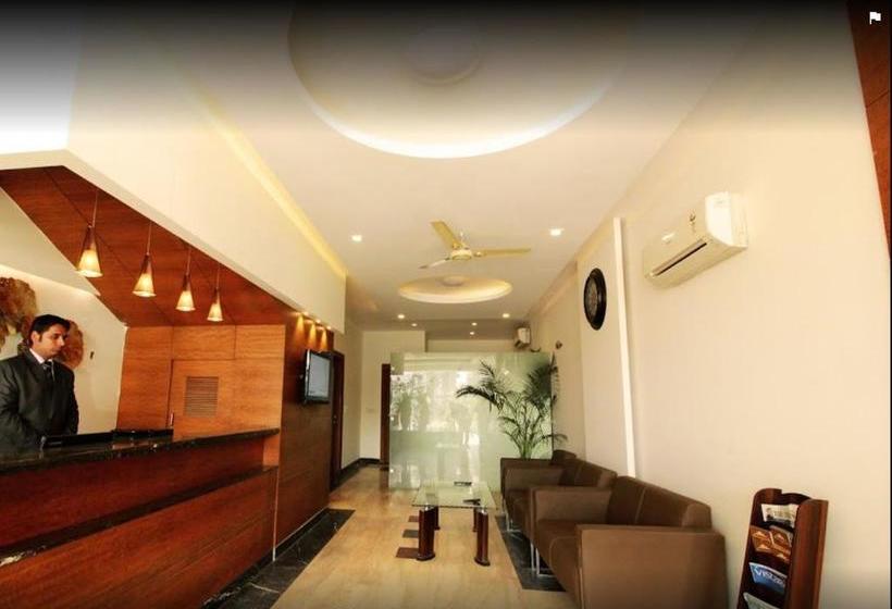 Hotel Inderlok Ananta 5