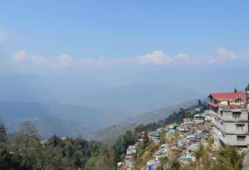 Hotel Finestays Shanti Priya 5