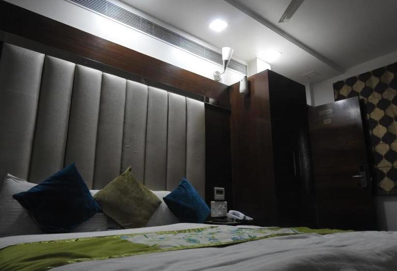 Hotel Sacheti Yatri Niwas