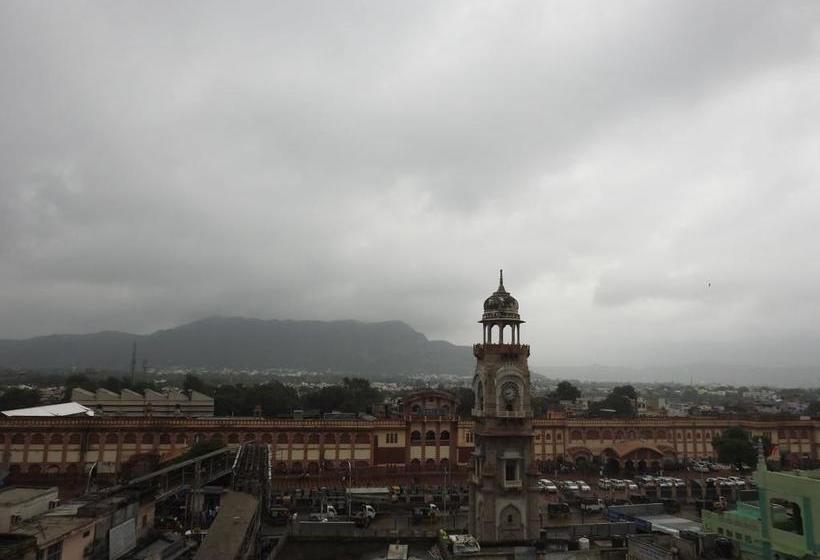 Hotel Sacheti Yatri Niwas 13