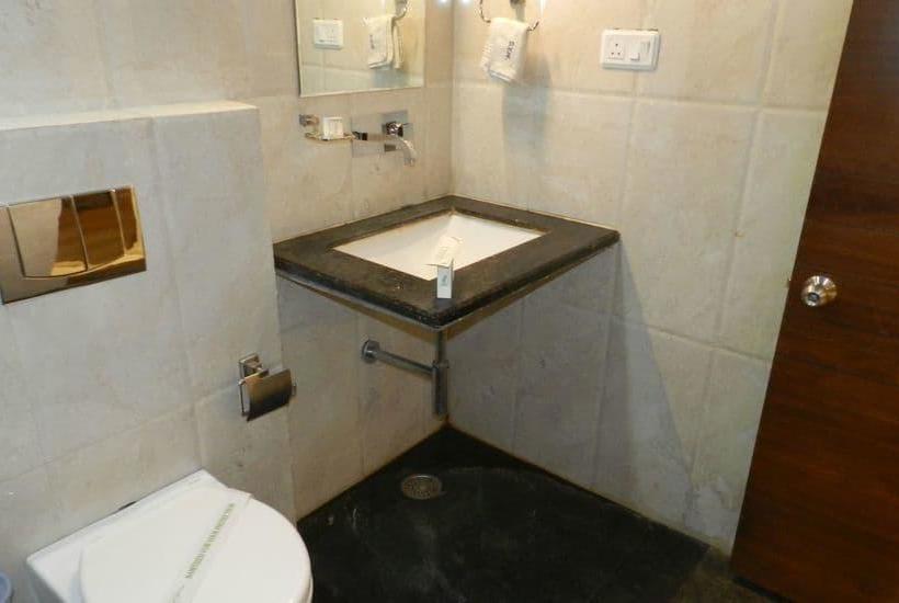 Hotel Sacheti Yatri Niwas 14