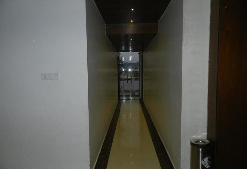 Hotel Sacheti Yatri Niwas 15