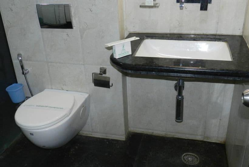 Hotel Sacheti Yatri Niwas 8