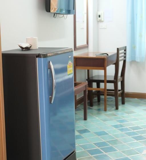 Hotel Prasertsri Place 11