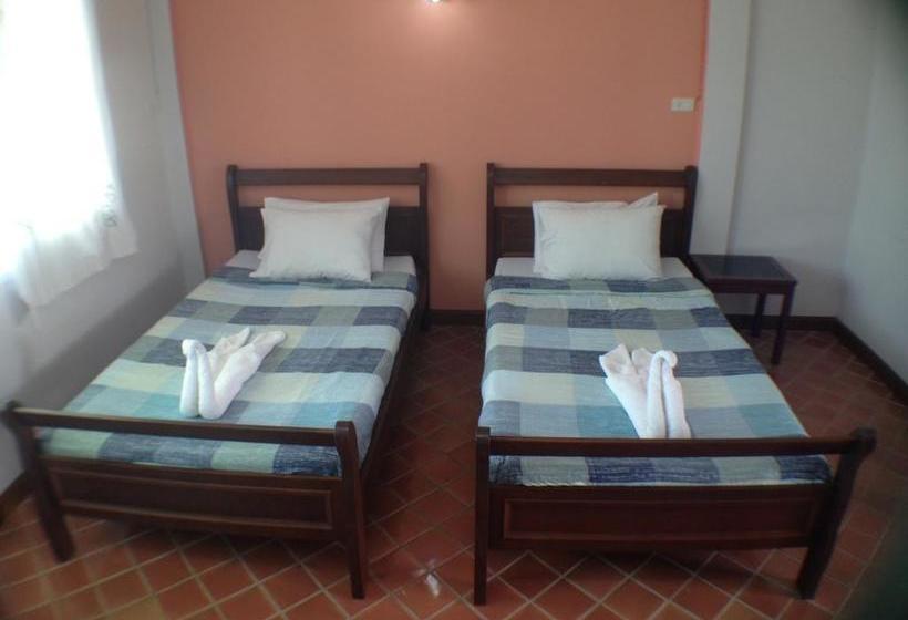 Hotel Prasertsri Place 5