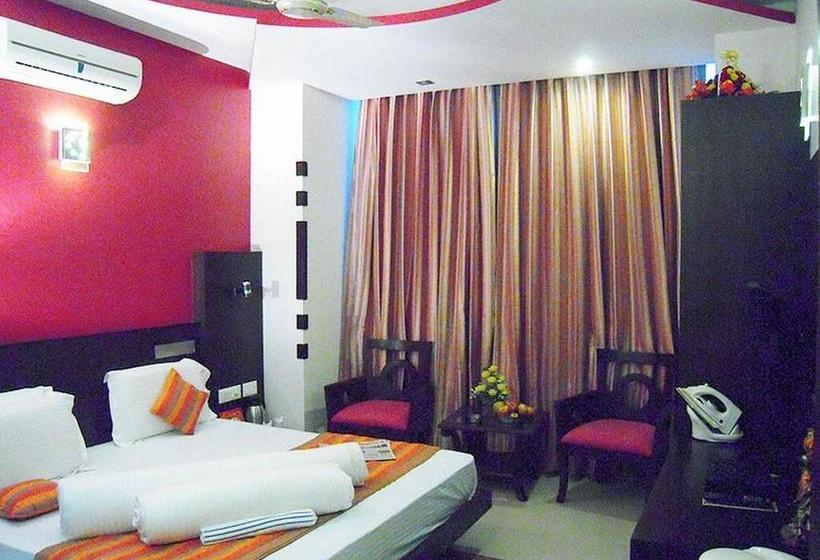 Hotel Maxfort Greenwood City 12