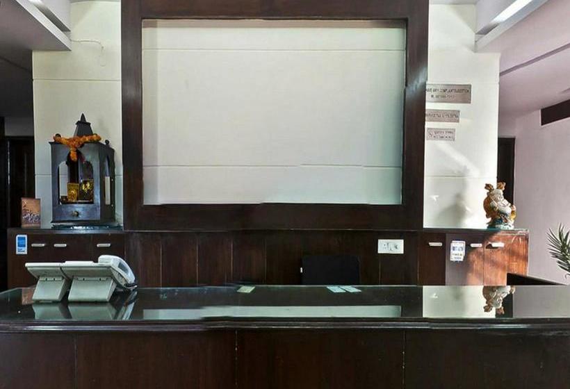 Hotel Maxfort Greenwood City 3