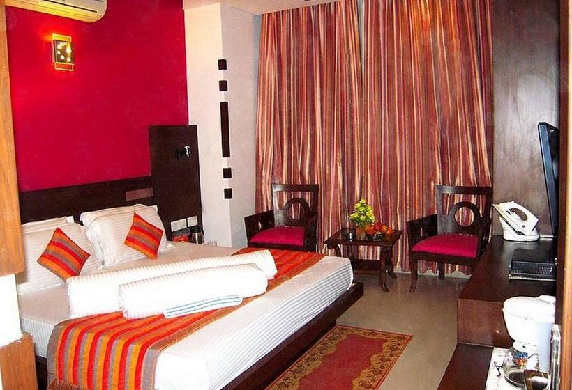 Hotel Maxfort Greenwood City 5