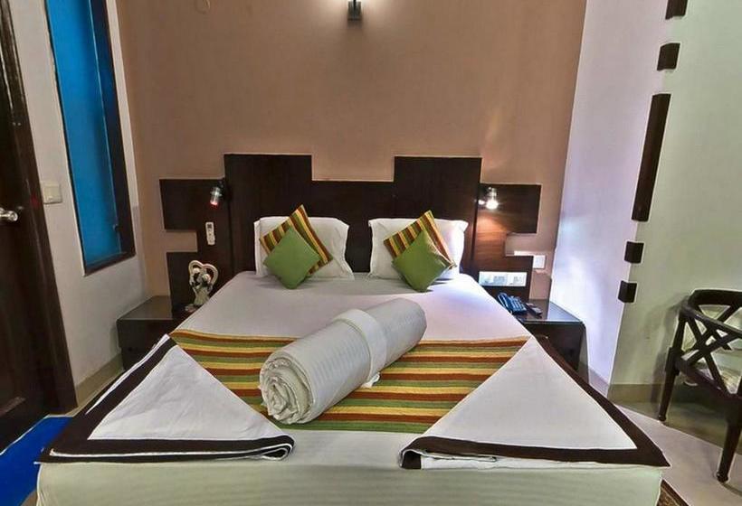 Hotel Maxfort Greenwood City 7