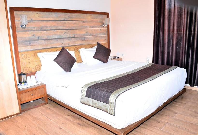 Hotel Ddr Residency 11