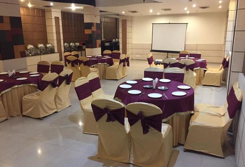 Hotel Ddr Residency 3