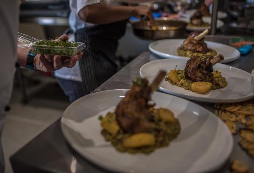 Hotel The Royal Fischer 8