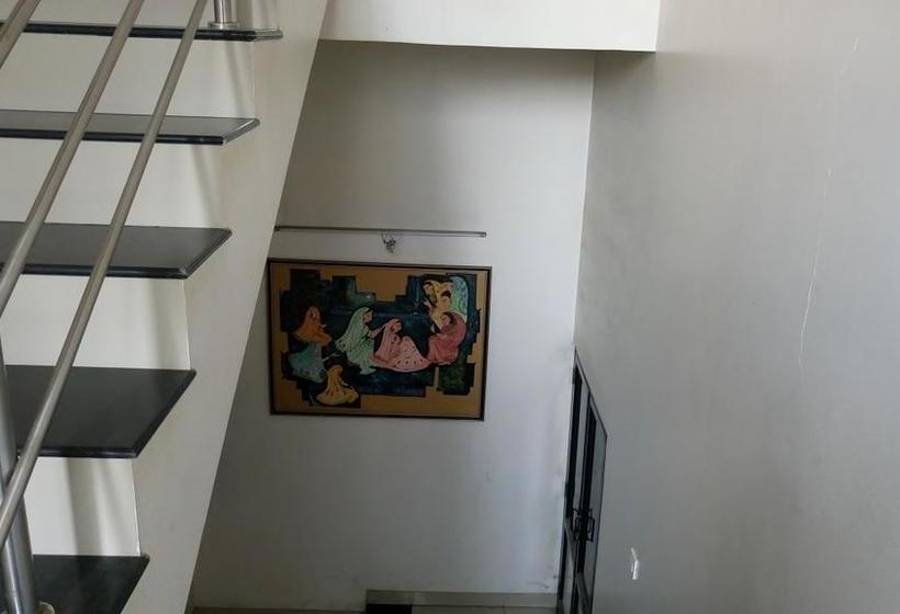 Hotel Siddhivinayak Inn 1