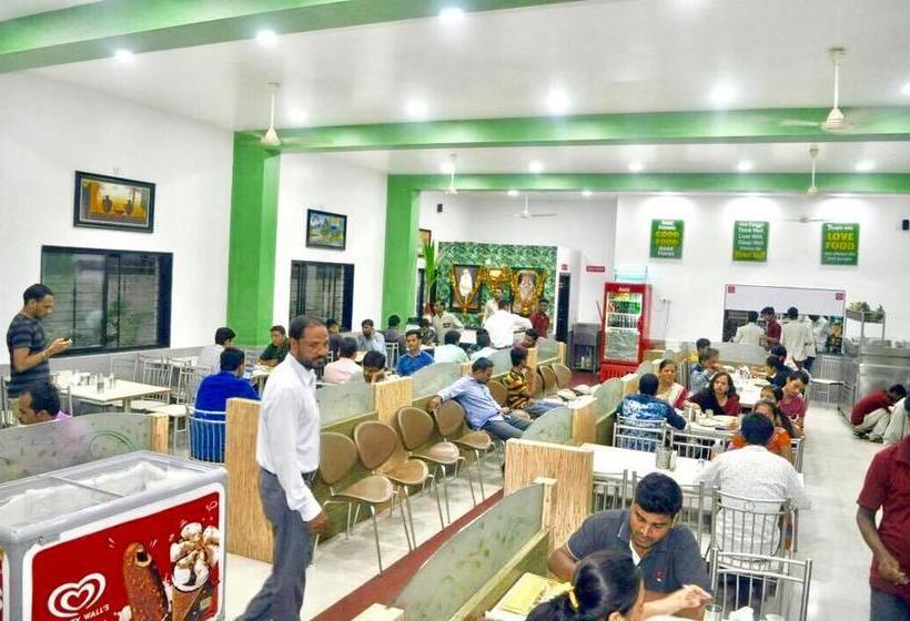 Hotel Siddhivinayak Inn 2